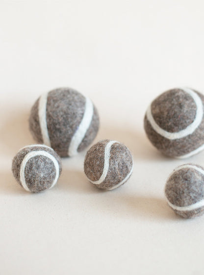 WOOL TENNIS BALL