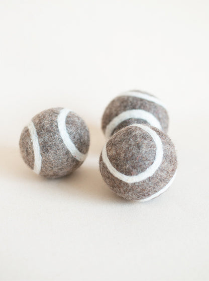 WOOL TENNIS BALL
