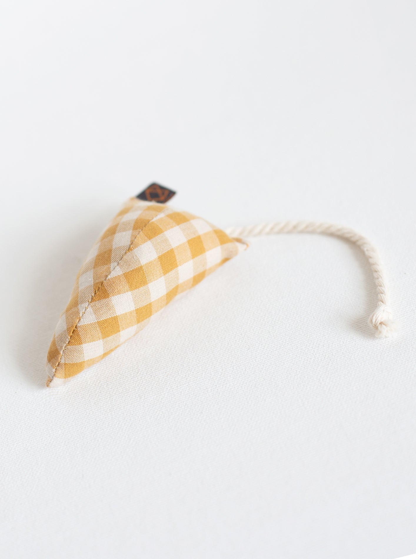MODERN MOUSE CATNIP TOY - GINGHAM